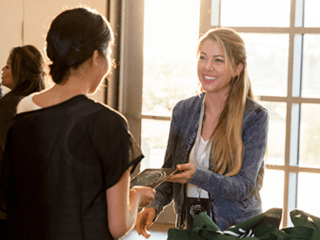 Te decimos como elegir regalos que tu cliente quiera conservar